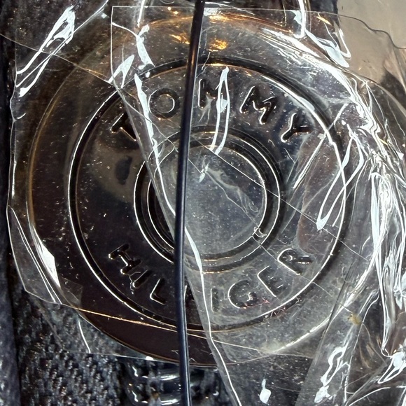 TOMMY HILFIGER WOMEN’S LARGE STRIPE ZIP WALLET - Picture 15 of 16